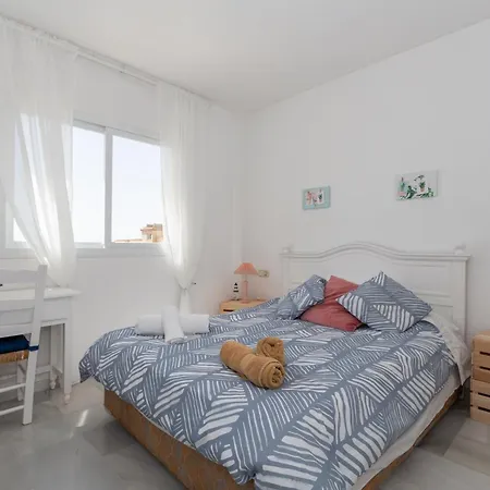 Carihuela * 托雷莫利诺斯